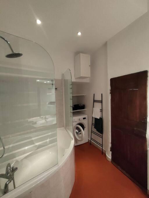 Appartement Au Coeur Du Village Систерон Екстериор снимка